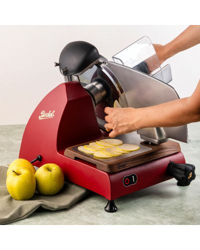 PRESENTING BOARD FOR RED LINE 220 - 250 