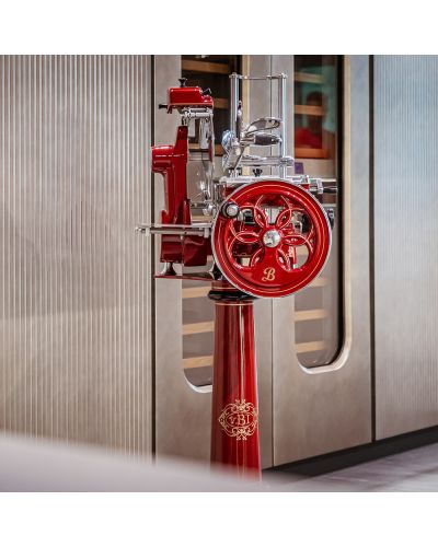 Volano B2 Red + Pedestal