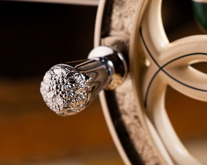 LE BOUTON COMME UN BIJOU