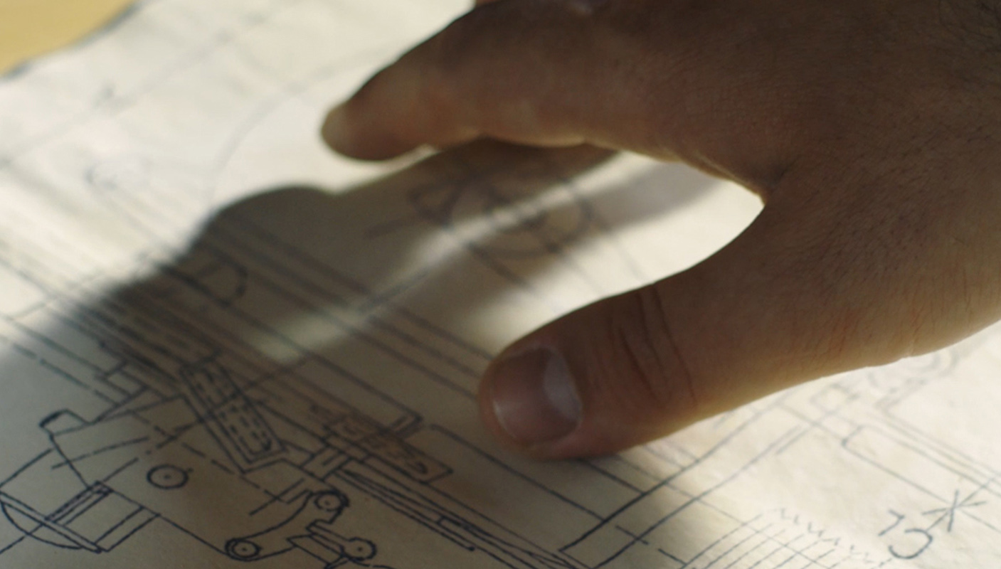 MACHINES WITH A STORY